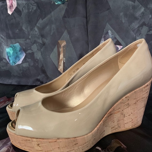 Stuart Weitzman Pumps - Picture 5 of 7